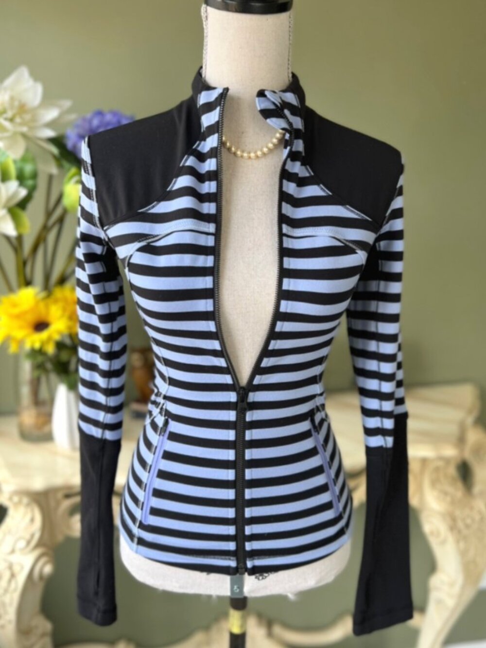 Lululemon Track Jacket - Picture 3 of 10